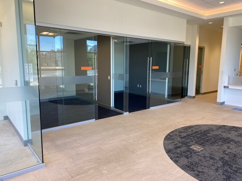 More Photos Of 2260 Peachtree Industrial Blvd, Duluth Storefront Retail Office For Lease