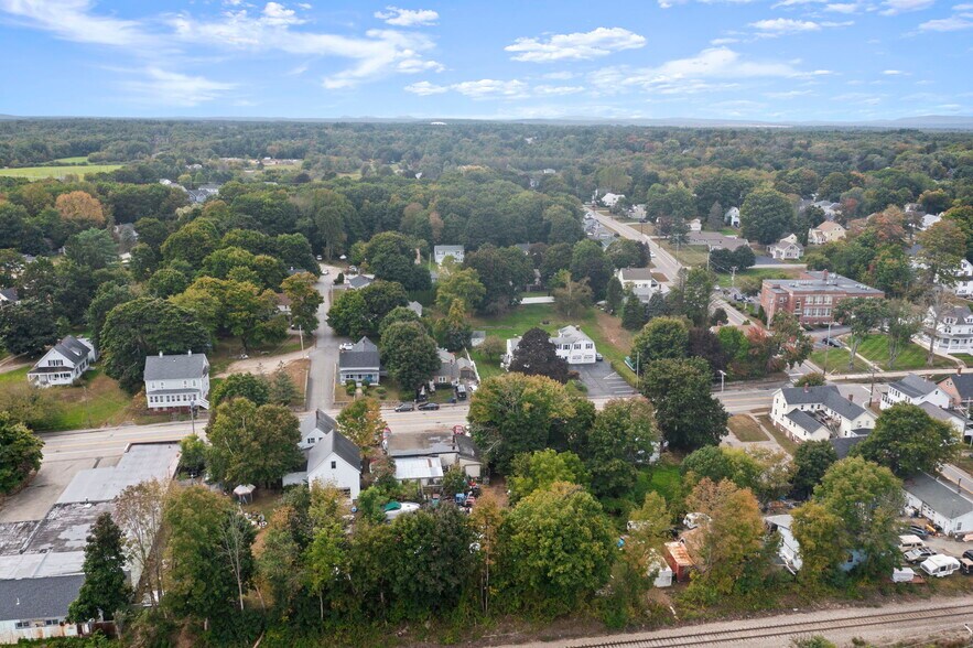 More Photos Of 334 Main St, Somersworth Auto Repair For Sale