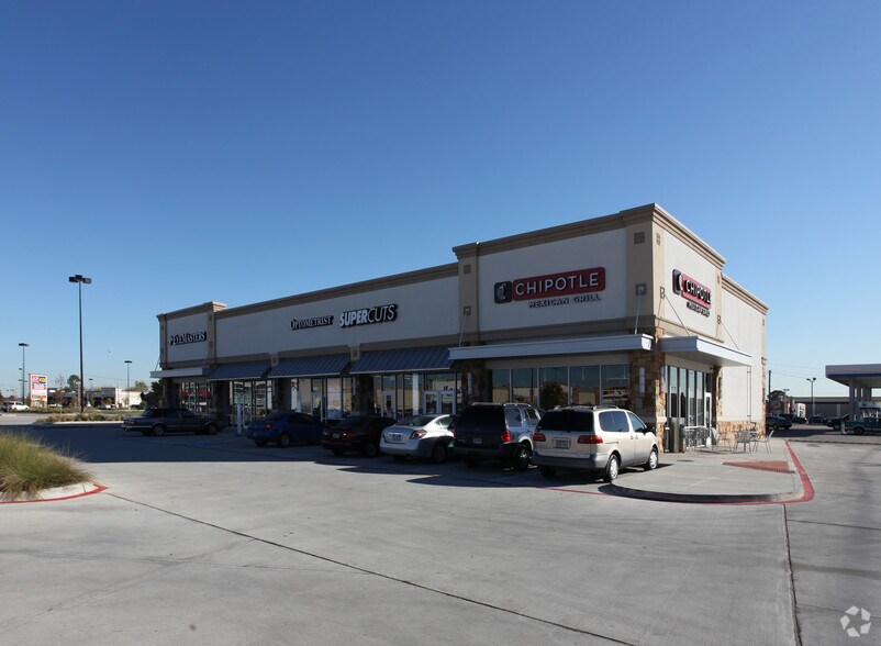 More Photos Of 15635 Wallisville Rd, Houston Unknown For Lease