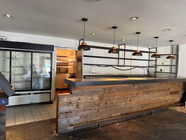 More Photos Of 3129 W Sunset Blvd, Los Angeles Apartments For Lease