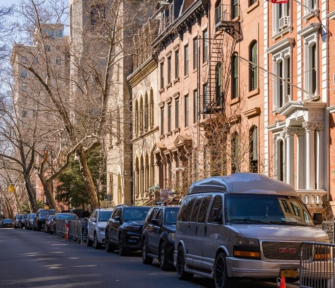 More Photos Of 123 Remsen St, Brooklyn Office For Sale