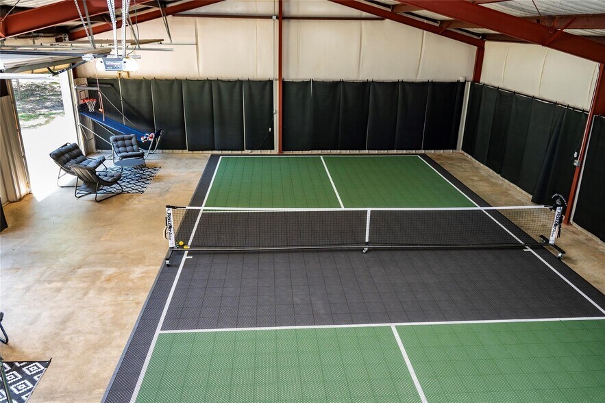 More Photos Of 2475 Belpine Loop, Broken Bow Flex For Sale