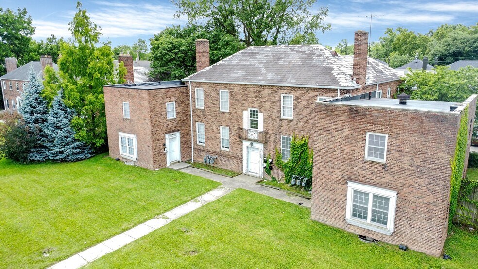 Primary Photo Of 3357-3361 E Broad St, Columbus Multifamily For Sale