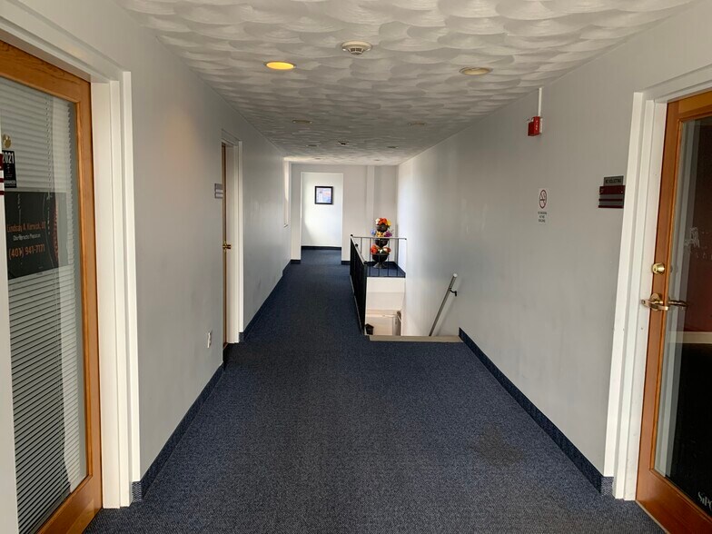 More Photos Of 960 Reservoir Ave, Cranston Office For Lease