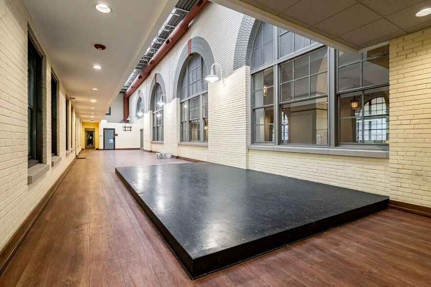 More Photos Of 620 S Third St, Louisville Office Residential For Sale