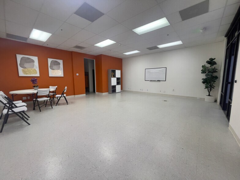 More Photos Of 707 E Tahquitz Canyon Way, Palm Springs Medical For Lease