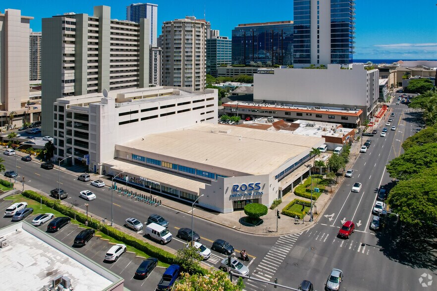 More Photos Of 711 Keeaumoku St, Honolulu Freestanding For Sale
