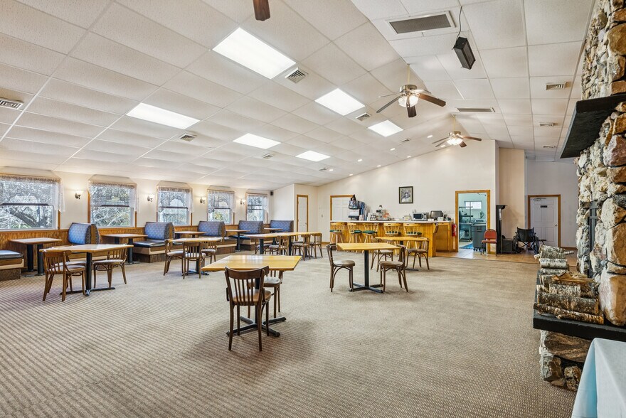 More Photos Of 1132 S Main St, Bryant Pond Hotel For Sale