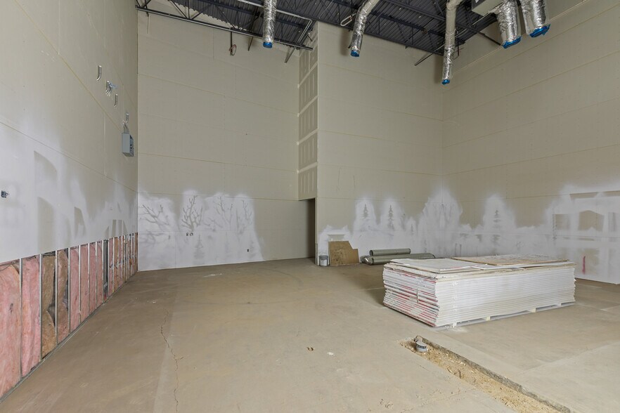 More Photos Of 8501 Auburn Blvd, Citrus Heights Freestanding For Sale