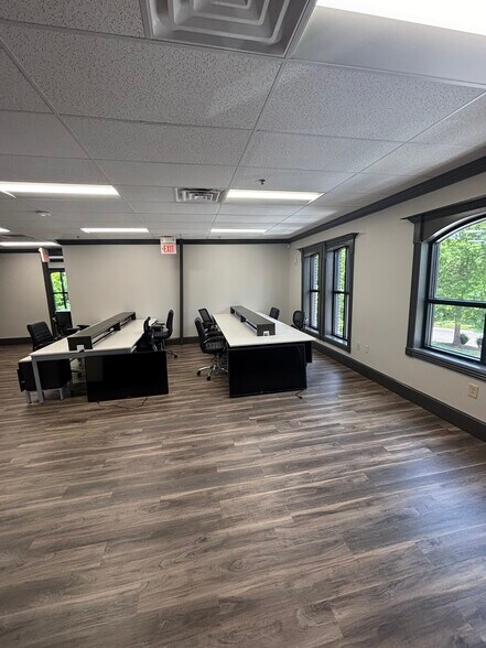 More Photos Of 3325 Aspen Grove Dr, Franklin Loft Creative Space For Sale