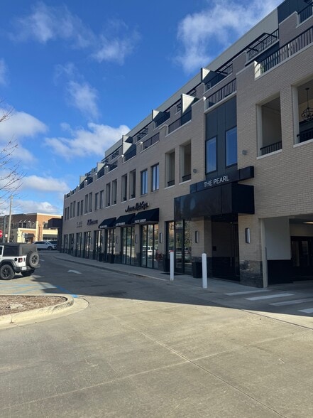 Primary Photo Of 856 N Old Woodward Ave, Birmingham Apartments For Lease