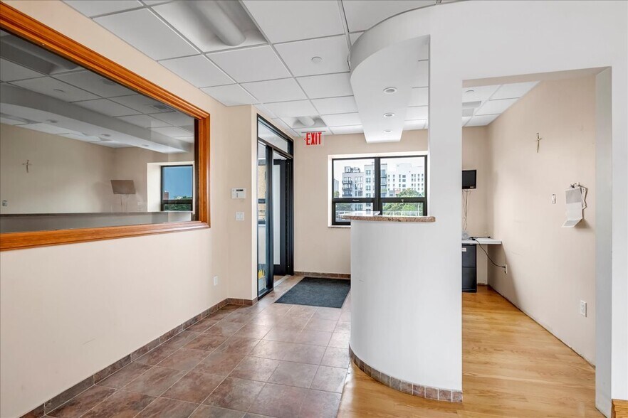 1652 Atlantic Ave, Brooklyn, NY 11213 Warehouse For Sale