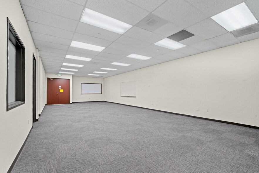 More Photos Of 1717 Mission St, San Francisco Flex For Sale