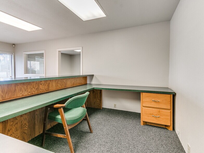More Photos Of 4705 E Highway 37, Tuttle Office For Sale