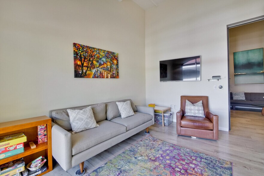 More Photos Of 4966 El Camino Real, Los Altos Office For Sale