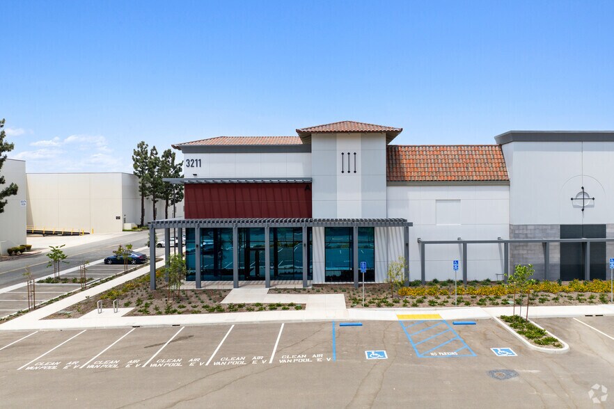 More Photos Of 3211 Mission Oaks Blvd, Camarillo Unknown For Lease