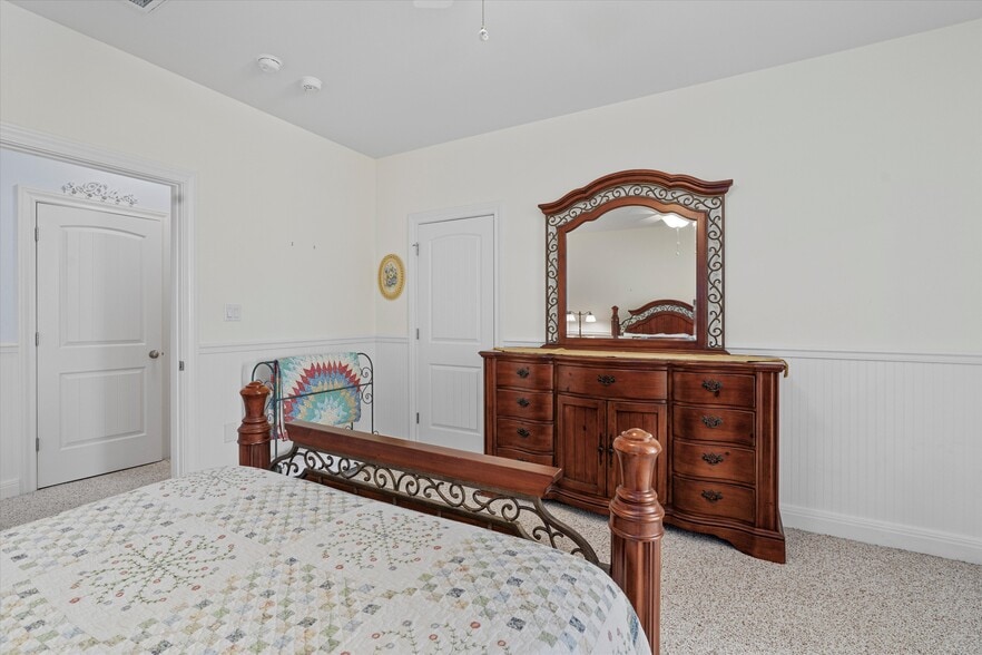 More Photos Of 1092 FM 3000, Elgin Specialty For Sale