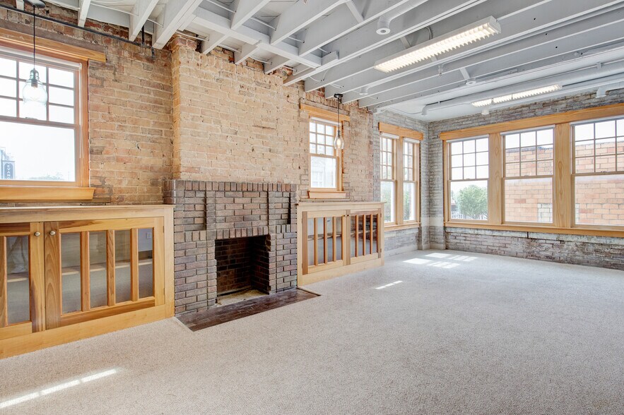 More Photos Of 1200 W Magnolia Ave, Fort Worth Office For Lease