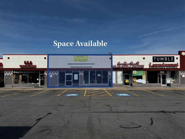 More Photos Of 1653-1691 Mount Hope Ave, Rochester Storefront For Lease