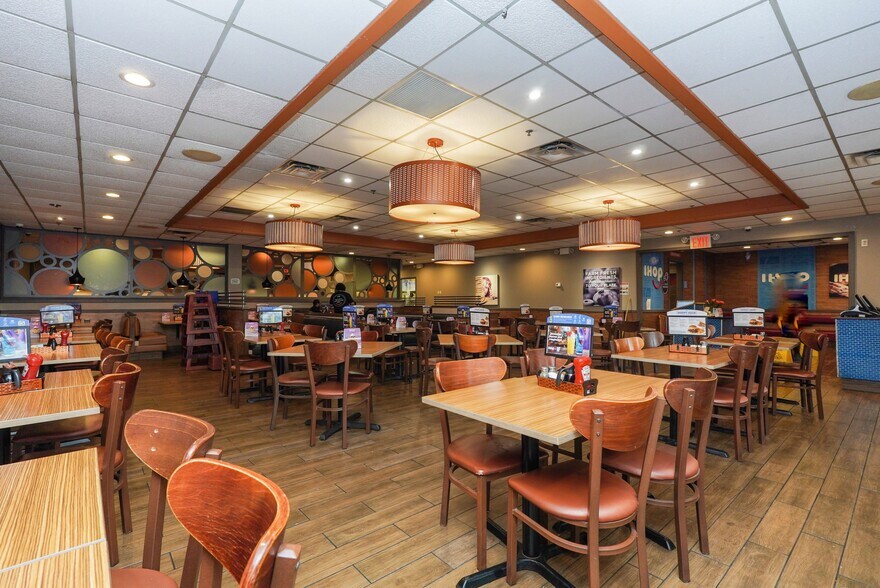 More Photos Of 933-939 Richmond Ave, Staten Island Freestanding For Sale