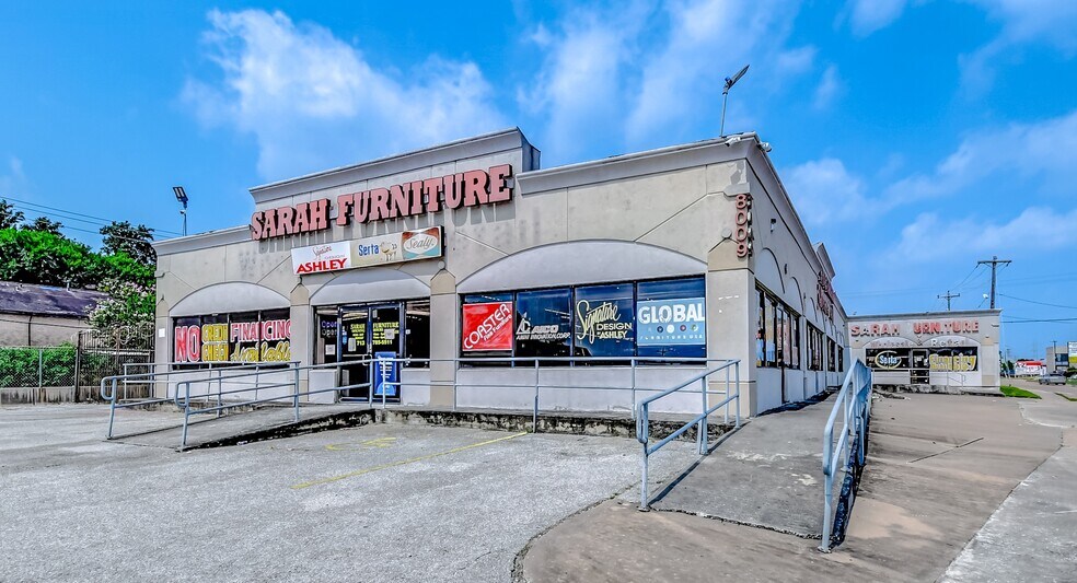 More Photos Of 8009 Harwin Dr, Houston Freestanding For Sale