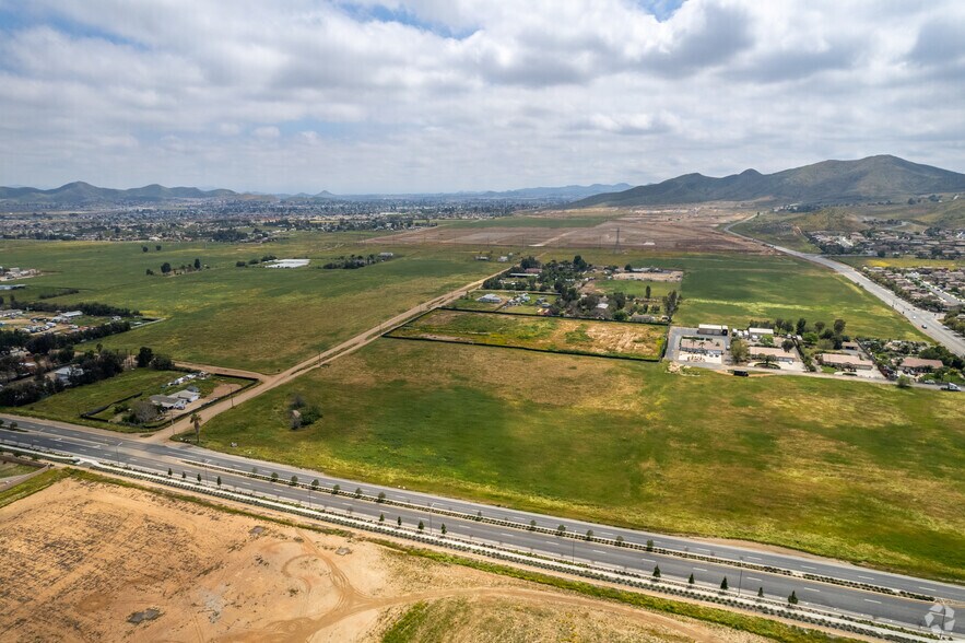 More Photos Of 25245 Ethanac Rd, Menifee Land For Sale
