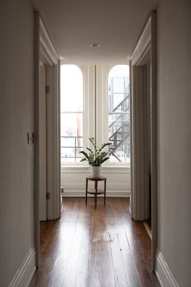 More Photos Of 401-403 Scott Blvd, Covington Storefront Retail Residential For Lease