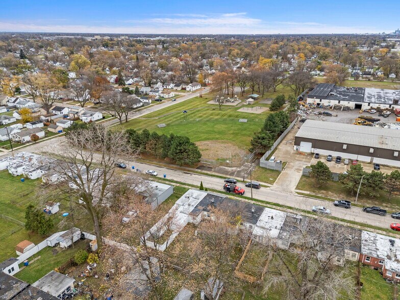 More Photos Of 6735-6819 Ford St, Warren Apartments For Sale