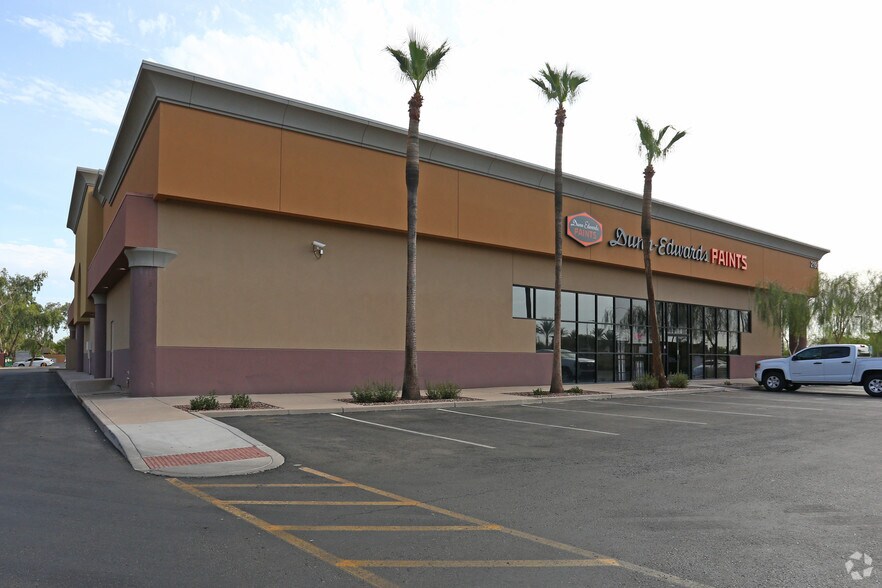 More Photos Of 2100-2160 W Chandler Blvd, Chandler General Retail For Lease