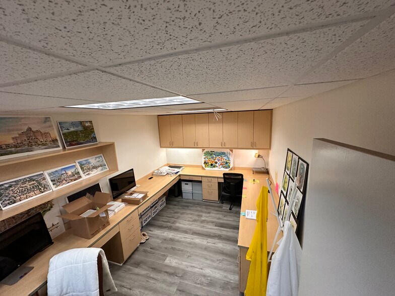 More Photos Of 739 E Walnut St, Pasadena Loft Creative Space For Lease