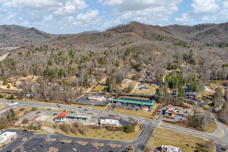 More Photos Of 510 NC Highway 9, Black Mountain Fast Food For Sale