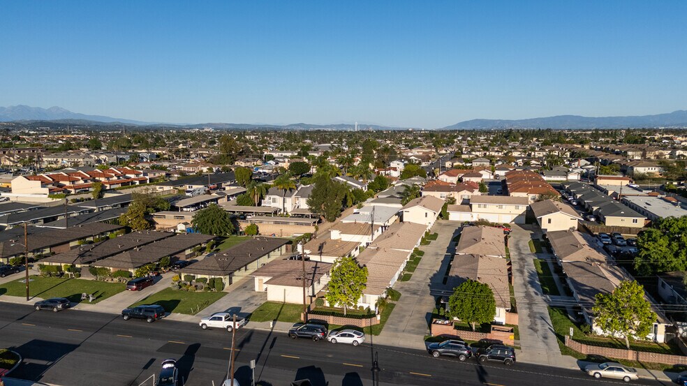 More Photos Of 8620-8624 Watson St, Cypress Apartments For Sale