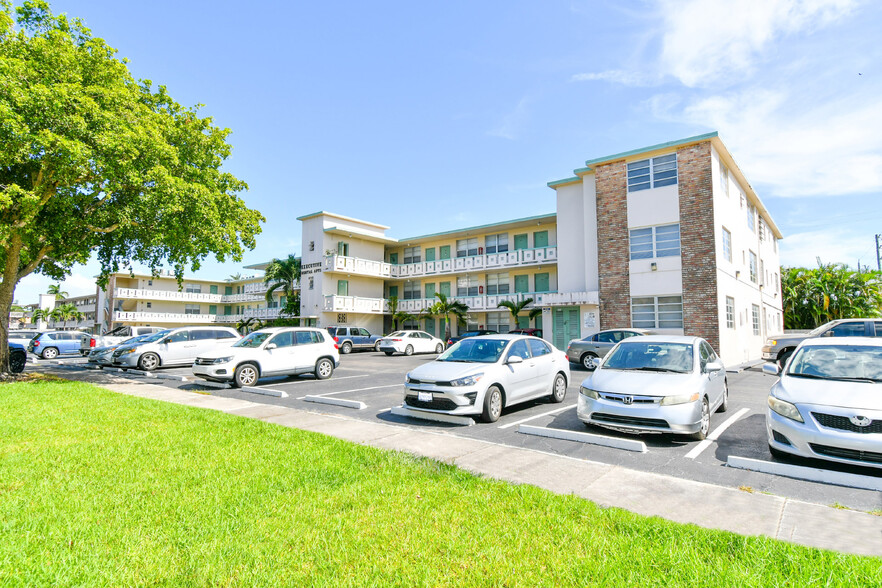 Primary Photo Of 1715 N 16th Ave, Hollywood Apartments For Sale