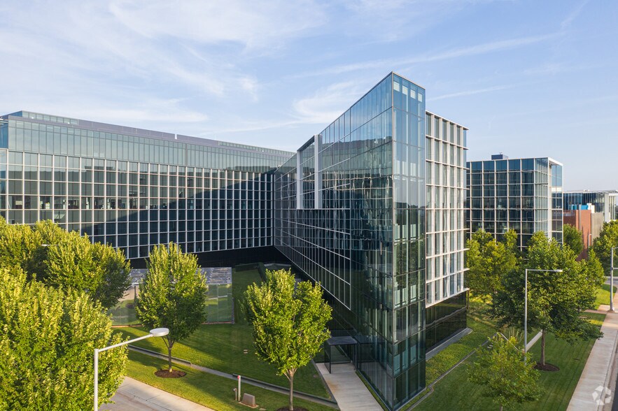 More Photos Of 6200 NW Classen, Oklahoma City Office For Lease