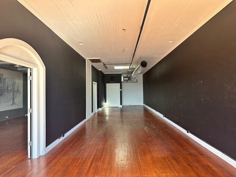 More Photos Of 1484 Washington St, Clarkesville General Retail For Sale