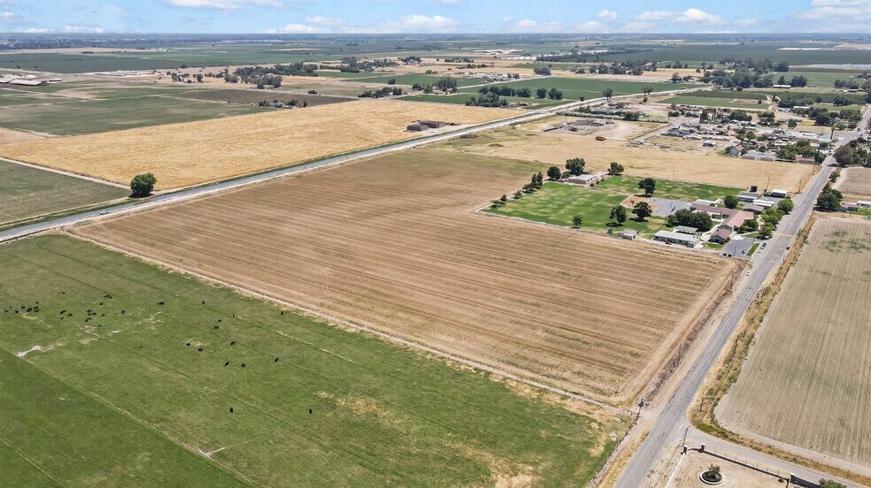 More Photos Of 20515 3rd Avenue, Stevinson Land For Sale