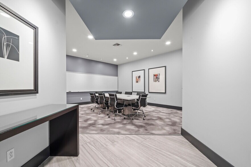 More Photos Of 400 W Ocean Blvd, Long Beach Apartments For Lease