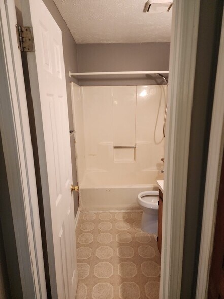 More Photos Of 15 Home Place Dr NW, Cartersville Multifamily For Sale