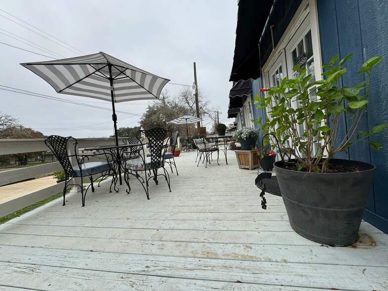 More Photos Of 2275 Old Pleasanton Rd, San Antonio General Retail For Sale