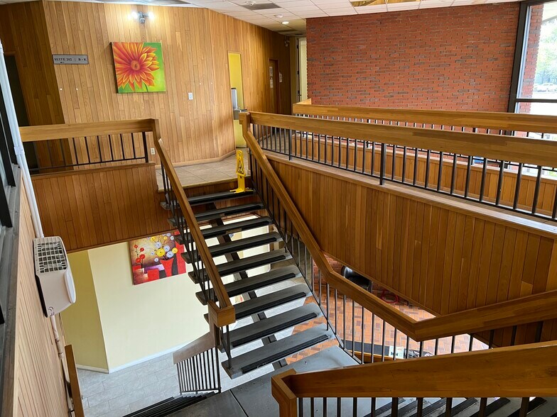 More Photos Of 1515 Aurora Dr, San Leandro Office For Lease