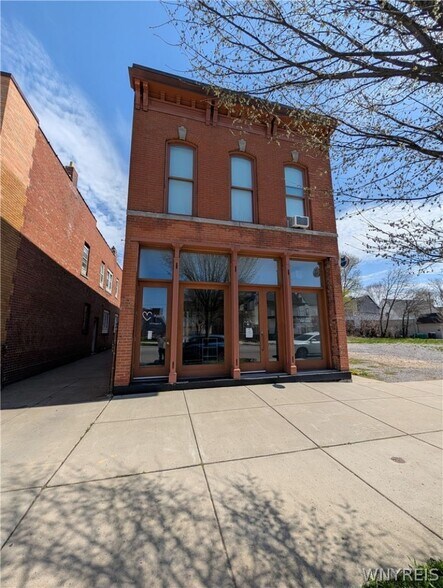 More Photos Of 577 Niagara St, Buffalo Storefront Retail Office For Sale