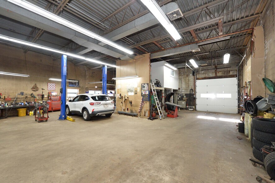 More Photos Of 20 Franklin Tpke, Mahwah Industrial For Lease