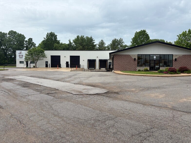 Primary Photo Of 400 Trade Center Dr, Saint Peters Warehouse For Sale