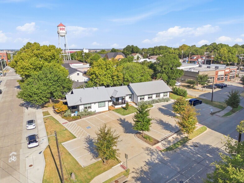 More Photos Of 7274 Elm St, Frisco Office For Sale