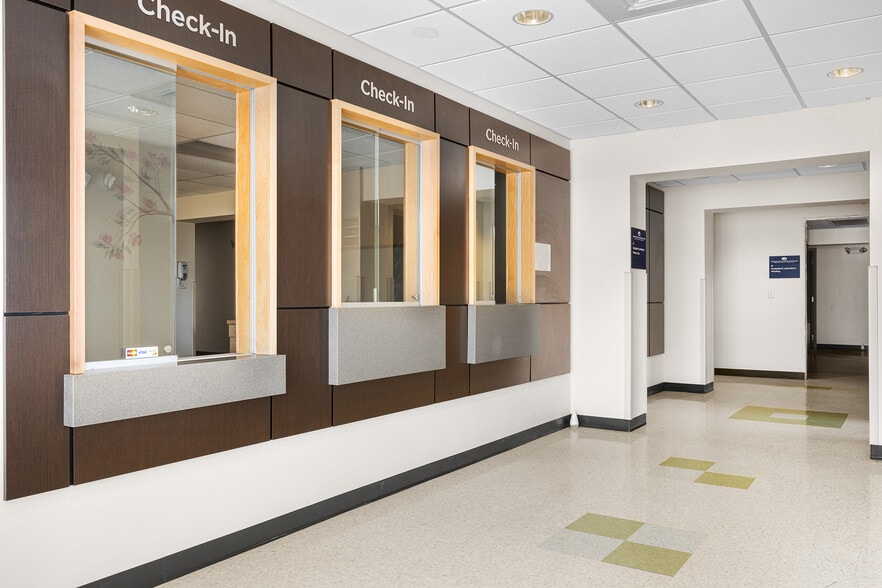 More Photos Of 183 Providence New London Tpke, North Stonington Unknown For Lease