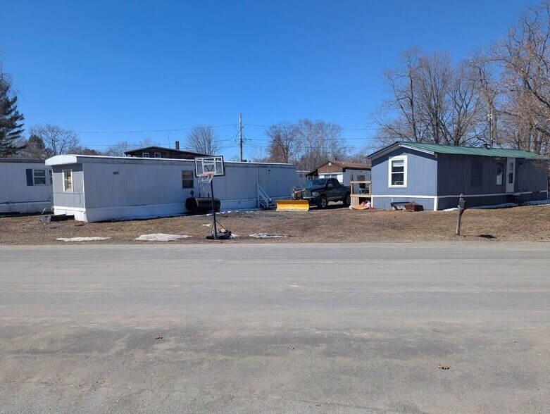 More Photos Of 1-21 Spruce st, Madison Multifamily For Sale