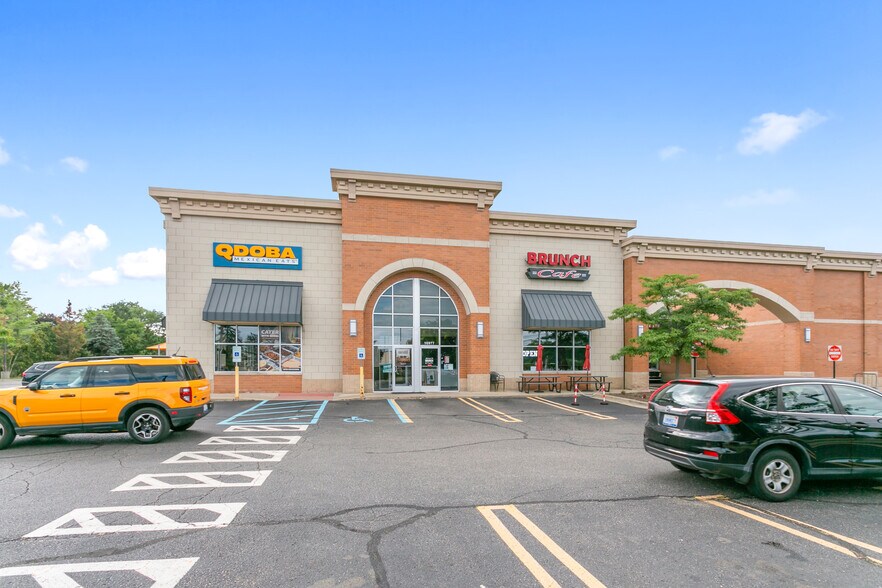 More Photos Of 17001 Newburgh Rd, Livonia Drugstore For Sale