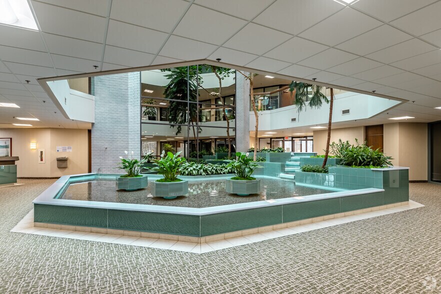 More Photos Of 13555 Bishops Ct, Brookfield Office For Lease