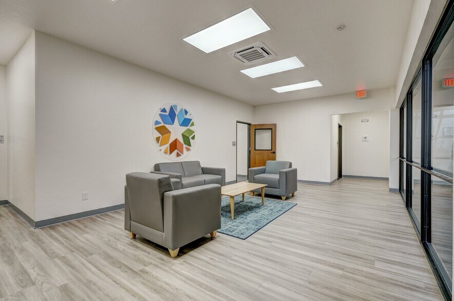 More Photos Of 111 SW C Ave, Lawton Medical For Sale