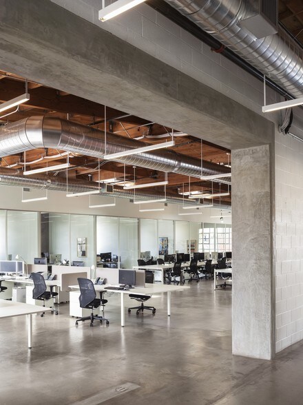 More Photos Of 1710-1716 12th St, Santa Monica Office For Lease